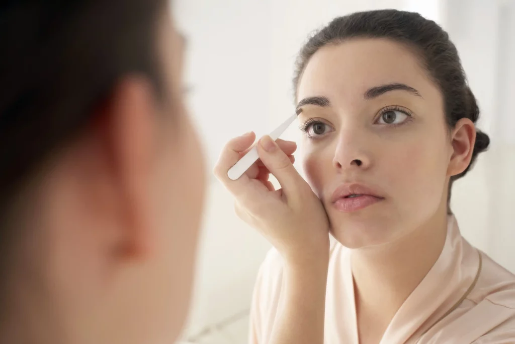 Advantages of Using Technology for Accurate Eyebrow Mapping in Microblading